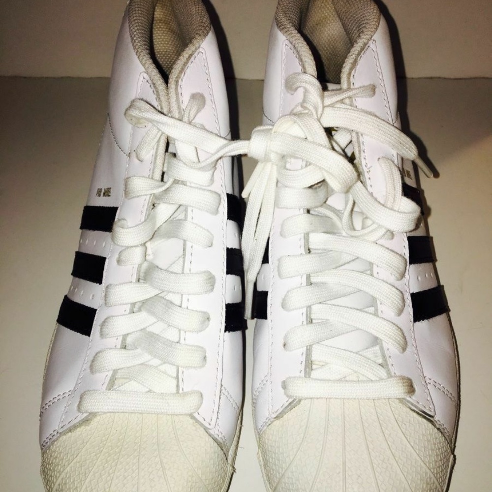 Adidas Pro Model Shoes - Picture 3 of 4